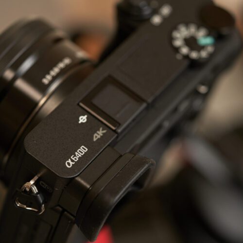 Sony α6400 でのシネマティック動画撮影の設定方法