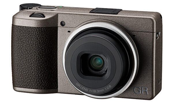リコー　高級コンパクトデジタルカメラ「RICOH GR III Diary Edition」を新発売
